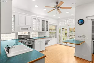 2936 SE Taylor St, Portland, OR 97214 - Photo 11