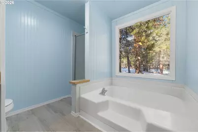 15864 Green Forest Rd, La Pine, OR 97739 - Photo 9