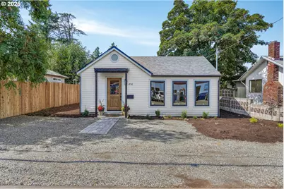 414 Pleasant Ave, Oregon City, OR 97045 - Photo 1
