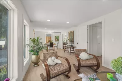 414 Pleasant Ave, Oregon City, OR 97045 - Photo 5