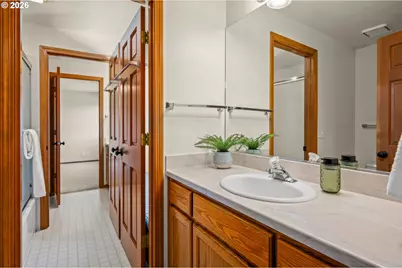 1311 Victorian Way, Eugene, OR 97401 - Photo 35