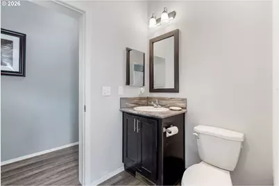 308 E Humboldt St, Bingen, WA 98605 - Photo 19
