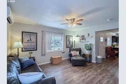 1214 N Clark St, Cornelius, OR 97113 - Photo 9