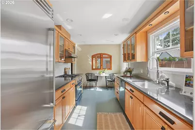 112 W 35th St, Vancouver, WA 98660 - Photo 11