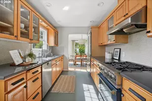 112 W 35th St, Vancouver, WA 98660 - Photo 15