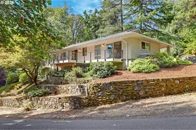 330 NW Royal Blvd, Portland, OR 97210 - Photo 39