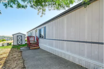 2801 SW Houtama Rd #37, Pendleton, OR 97801 - Photo 3