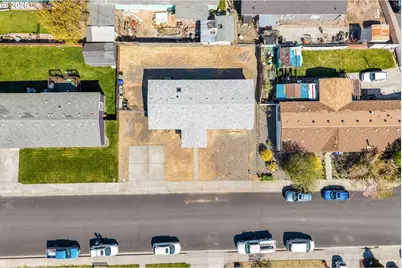 915 Home St, The Dalles, OR 97058 - Photo 5