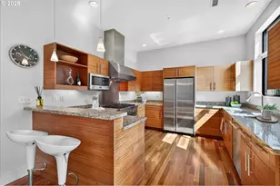 2144 NW 16th Ave, Portland, OR 97209 - Photo 15