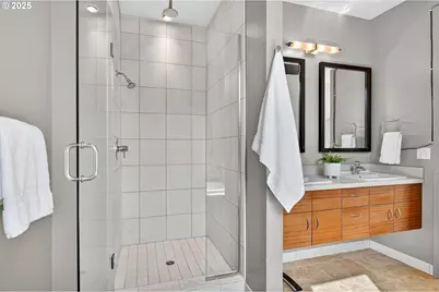 2144 NW 16th Ave, Portland, OR 97209 - Photo 27