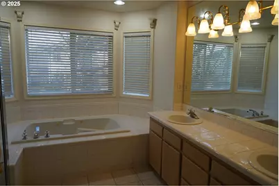 11506 NE 33rd Ave, Vancouver, WA 98686 - Photo 7