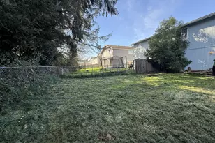 226 Cypress St, Brookings, OR 97415 - Photo 17