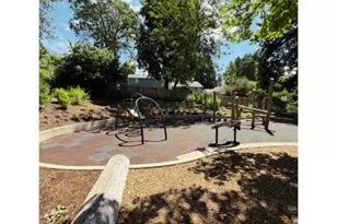 9813 SE 32nd Ave, Milwaukie, OR 97222 - Photo 39