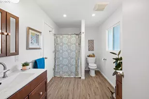 600 NE 108th Ave, Portland, OR 97220 - Photo 17