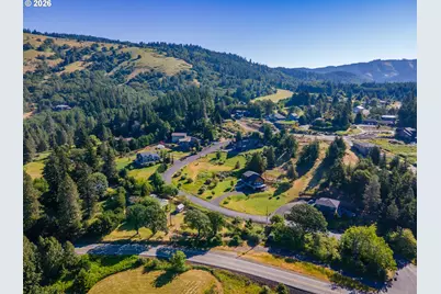 1435 Catalina Ln, White Salmon, WA 98672 - Photo 15