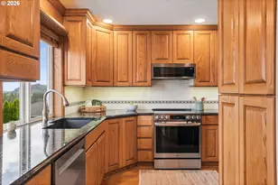 16432 SE Meadowland Ct, Portland, OR 97236 - Photo 15