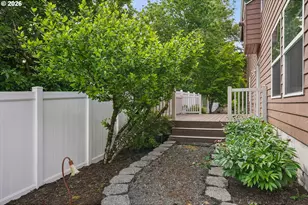 16432 SE Meadowland Ct, Portland, OR 97236 - Photo 43