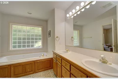 12522 NE Riley Ct, Vancouver, WA 98686 - Photo 19