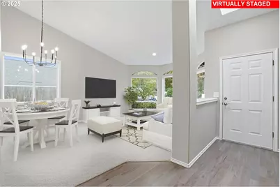 20155 Quinalt Dr, Oregon City, OR 97045 - Photo 3