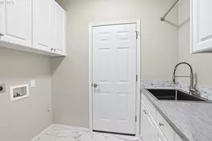 20155 Quinalt Dr, Oregon City, OR 97045 - Photo 29