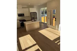 2391 SE 43rd Ave, Portland, OR 97206 - Photo 3