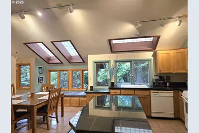 2350 McLean Blvd, Eugene, OR 97405 - Photo 13