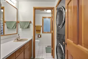 2350 McLean Blvd, Eugene, OR 97405 - Photo 27