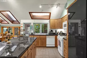 2350 McLean Blvd, Eugene, OR 97405 - Photo 13