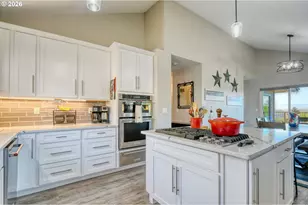 1032 NW 12th St, Pendleton, OR 97801 - Photo 13