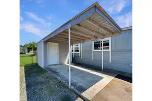 300 SW 7th Ave, Battle Ground, WA 98604 - Photo 3
