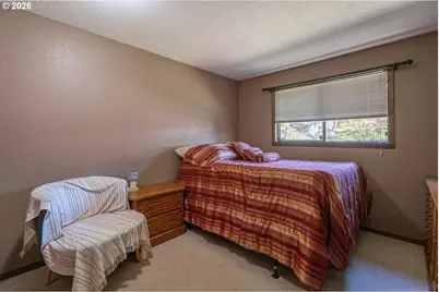 550 Wormwood St, Salem, OR 97306 - Photo 23