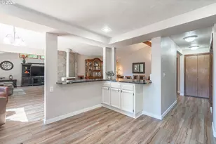 550 Wormwood St, Salem, OR 97306 - Photo 9