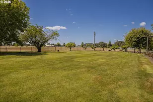 23522 Chaffey Ln, Aurora, OR 97002 - Photo 33