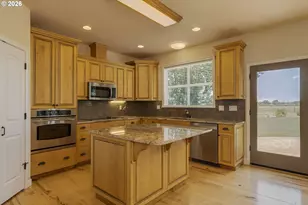 23522 Chaffey Ln, Aurora, OR 97002 - Photo 13