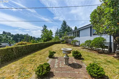 1037 N 10th St, Coos Bay, OR 97420 - Photo 39