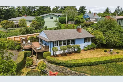 1037 N 10th St, Coos Bay, OR 97420 - Photo 1