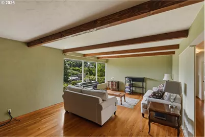 1037 N 10th St, Coos Bay, OR 97420 - Photo 5