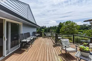 1037 N 10th St, Coos Bay, OR 97420 - Photo 31