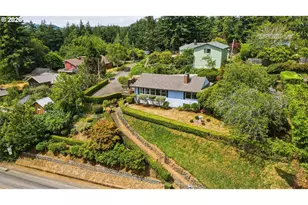 1037 N 10th St, Coos Bay, OR 97420 - Photo 39