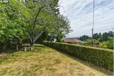 1037 N 10th St, Coos Bay, OR 97420 - Photo 45