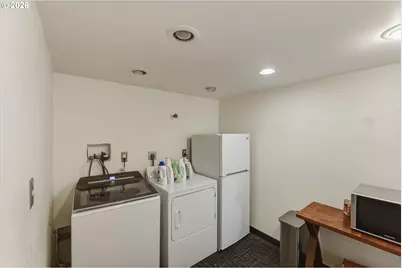 1037 N 10th St, Coos Bay, OR 97420 - Photo 27