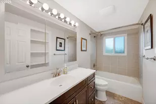 1310 Sherri Ct, West Linn, OR 97068 - Photo 19