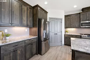21020 NE Finnigan Hill Rd, Hillsboro, OR 97123 - Photo 11