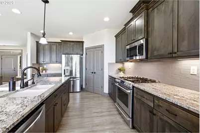 21020 NE Finnigan Hill Rd, Hillsboro, OR 97123 - Photo 13