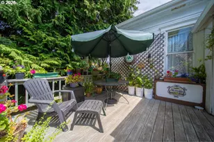829 Florida St, North Bend, OR 97459 - Photo 45