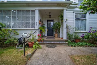 829 Florida St, North Bend, OR 97459 - Photo 3