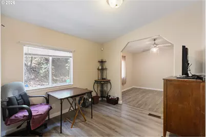 5120 NW Broad St, Roseburg, OR 97471 - Photo 25