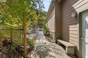5120 NW Broad St, Roseburg, OR 97471 - Photo 35