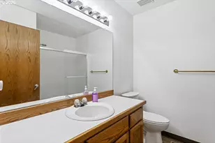 2730 NE Roberts Ave, Gresham, OR 97030 - Photo 33
