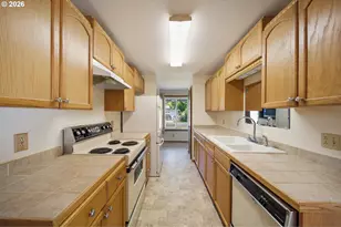 95624 Riverway Dr, Gold Beach, OR 97444 - Photo 7
